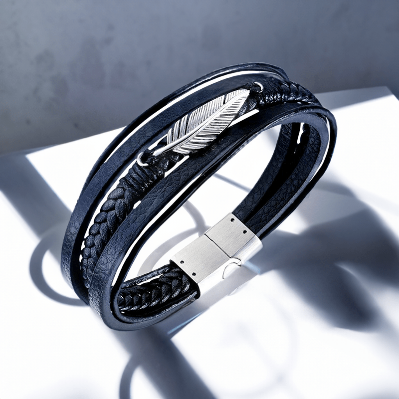 Bracelet cuir homme avec plume sculptée en acier finition argent