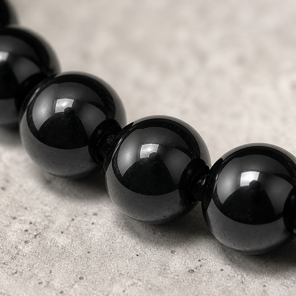 Des Finitions Exemplaires - Bracelet Pierre Noire Homme, Agate sur Cordon Ajustable