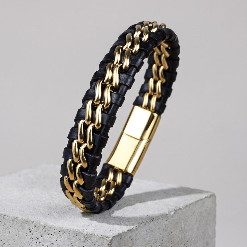 Bracelet homme tressé, cuir noir tissé dans une chaîne dorée