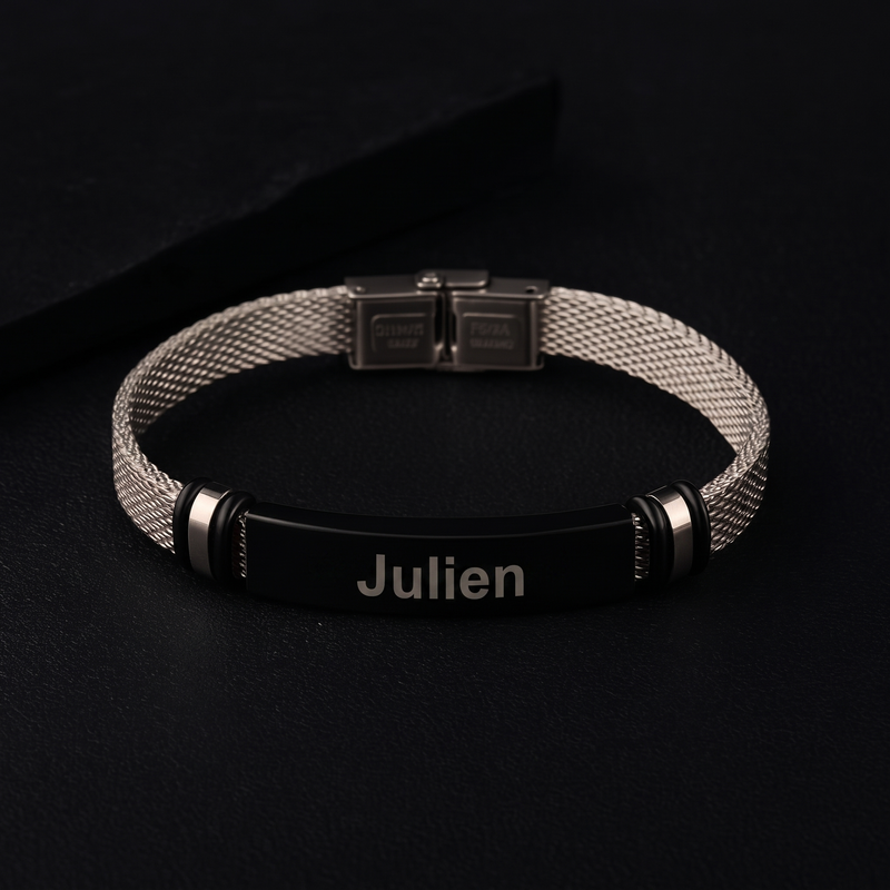 Bracelet maille homme, maille grise et plaque noire gravée