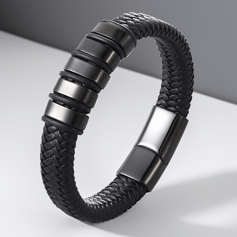 Bracelet tressé cuir homme personnalisé finition noire avec plaque à graver