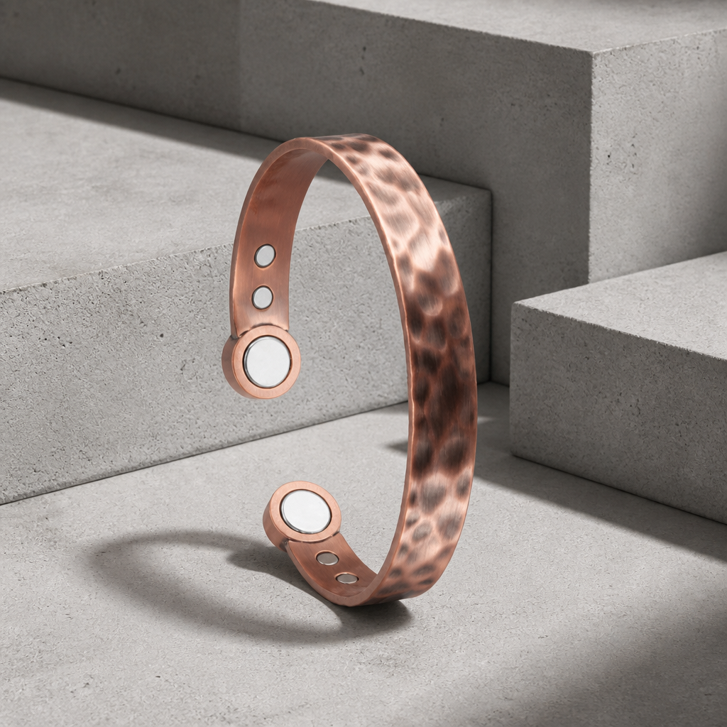 Des Finitions Exemplaires - Bracelet Vintage Homme, Jonc Cuivre Martelé Aimanté