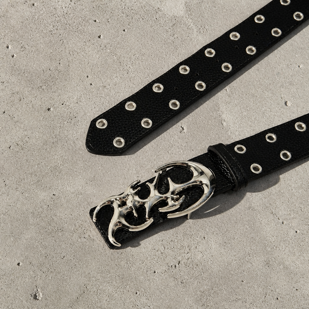 Des Finitions Exemplaires - Ceinture Gothique Homme à Double Rangée d'Œillets