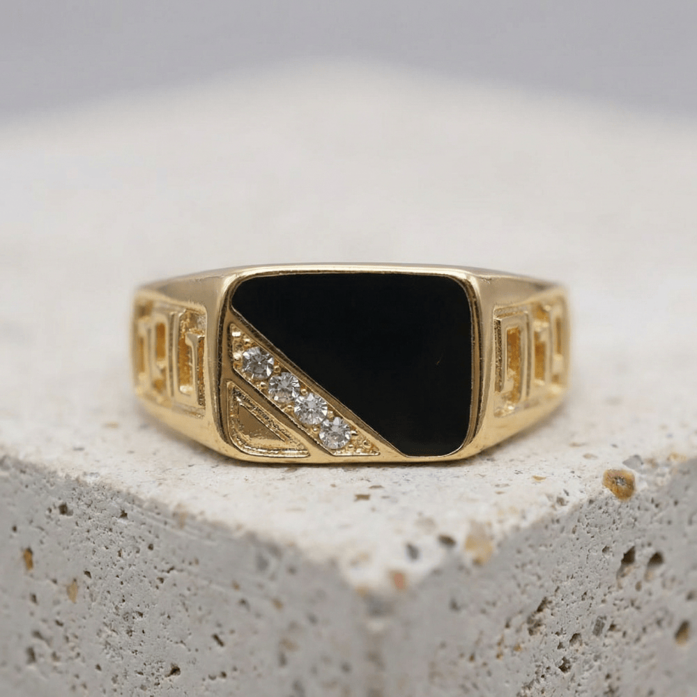 chevalière homme rectangulaire or fond noir émaillé bague chevalière homme