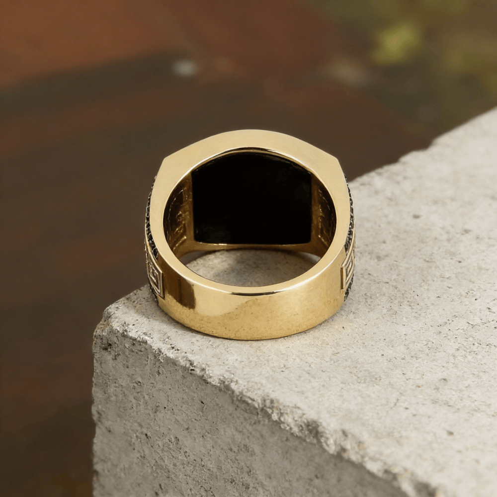 Chevalière homme onyx or intérieur poli