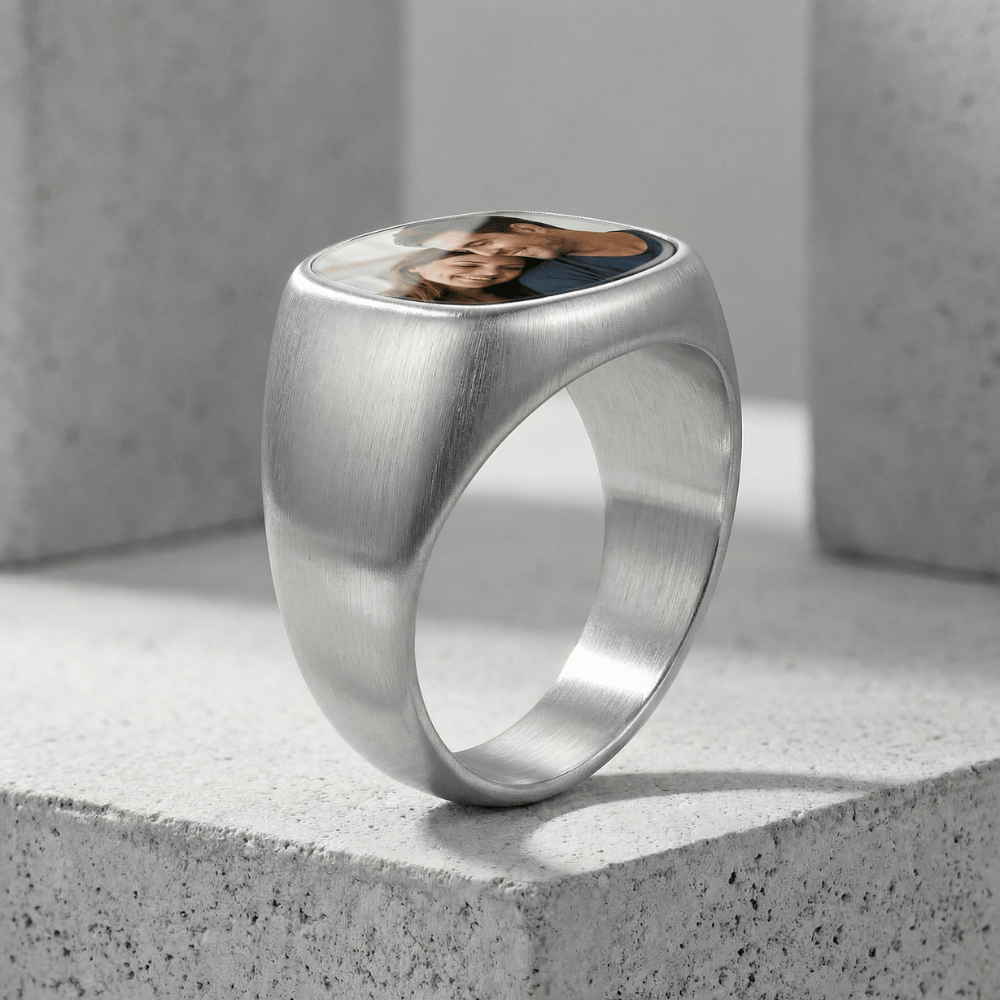 Chevalière personnalisé homme argent photo portée annulaire