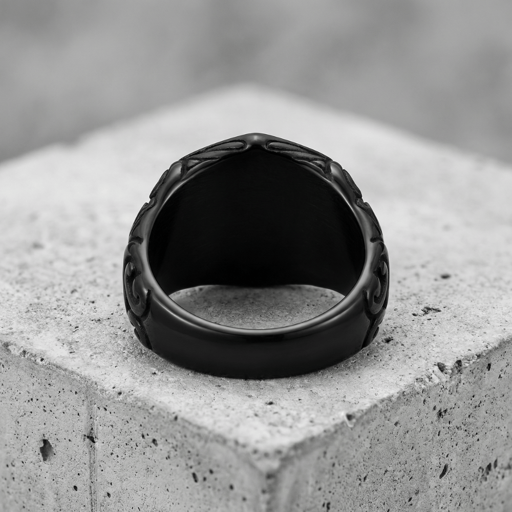Chevalière noire homme acier inoxydable intérieur lisse