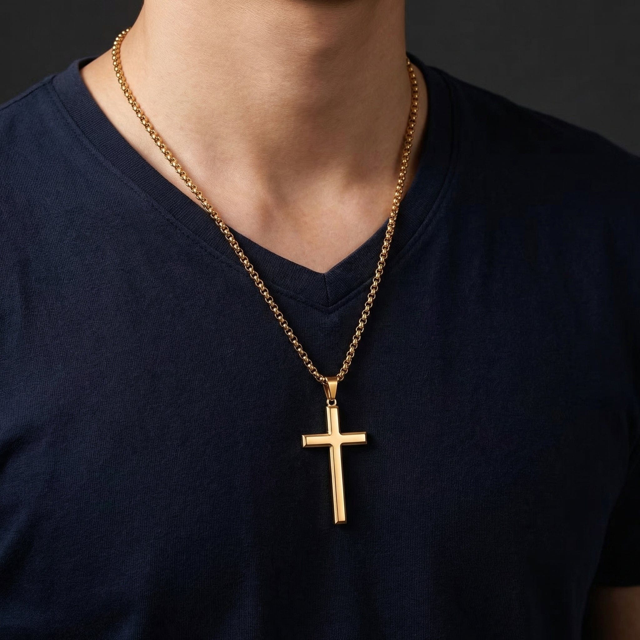 pendentif croix dorée