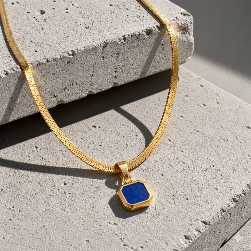 collier homme pendentif lapis lazuli bleu chaîne plate or