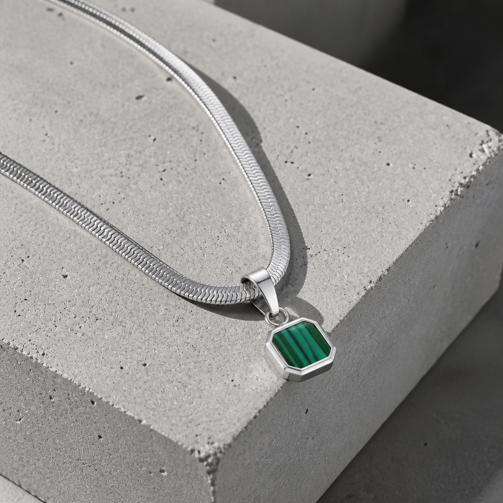 collier homme pendentif malachite vert chaîne plate argent