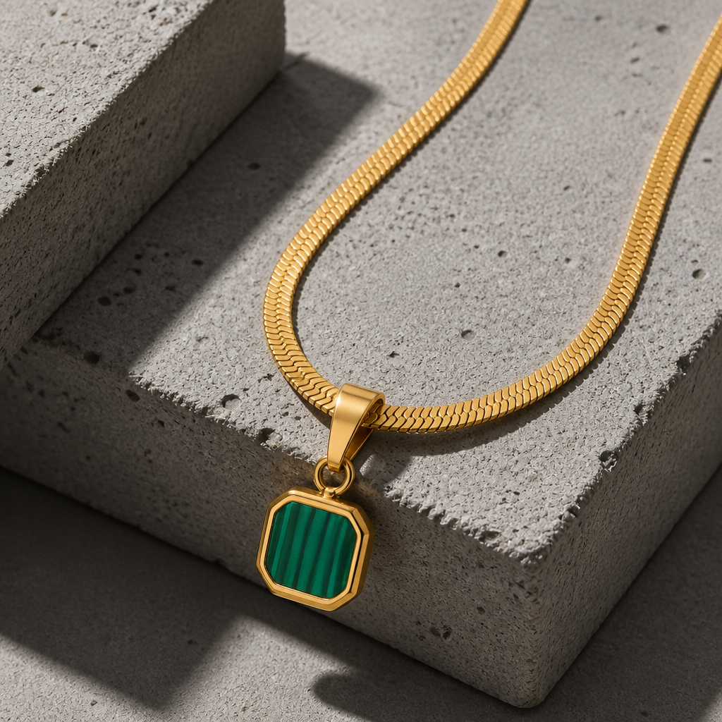 collier homme pendentif malachite vert chaîne plate or