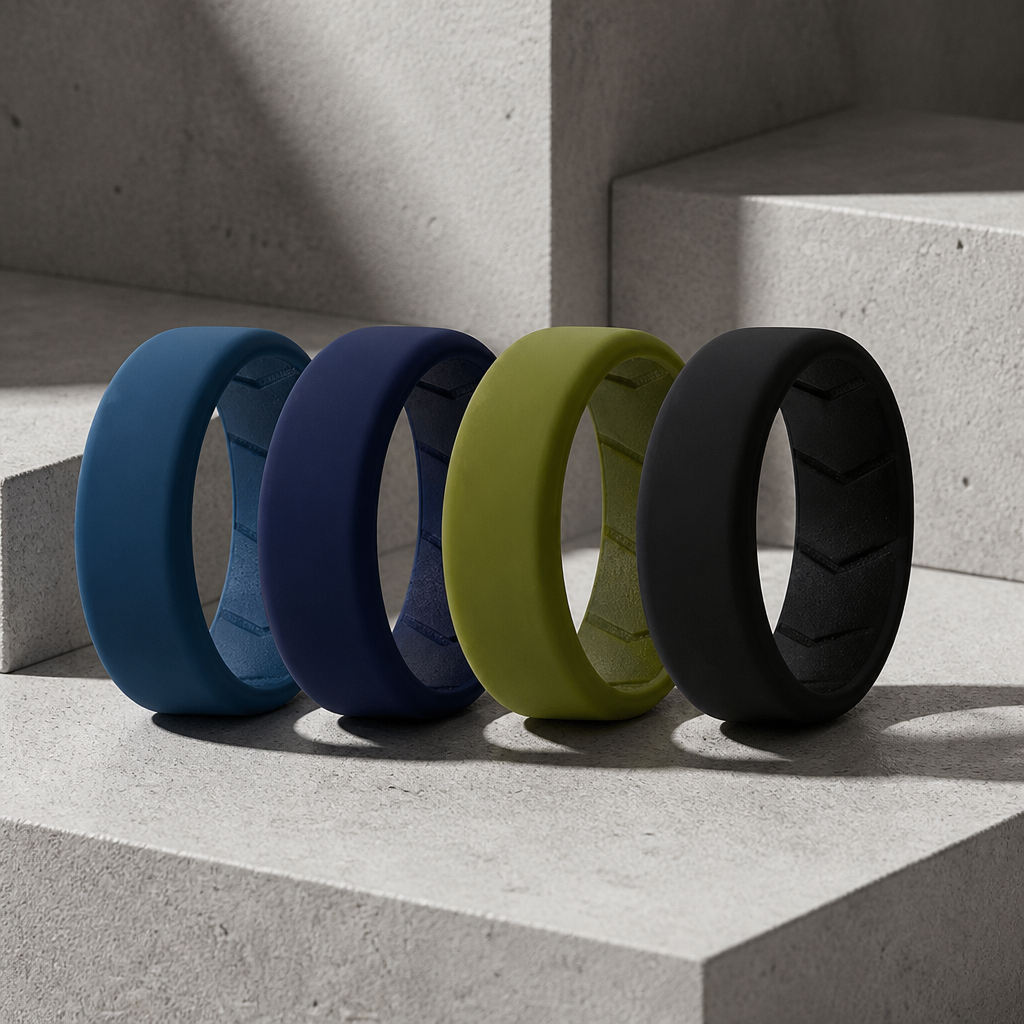 Lot de 4 bagues en silicone pour homme : bleu pétrole, bleu marine, vert kaki et noir
