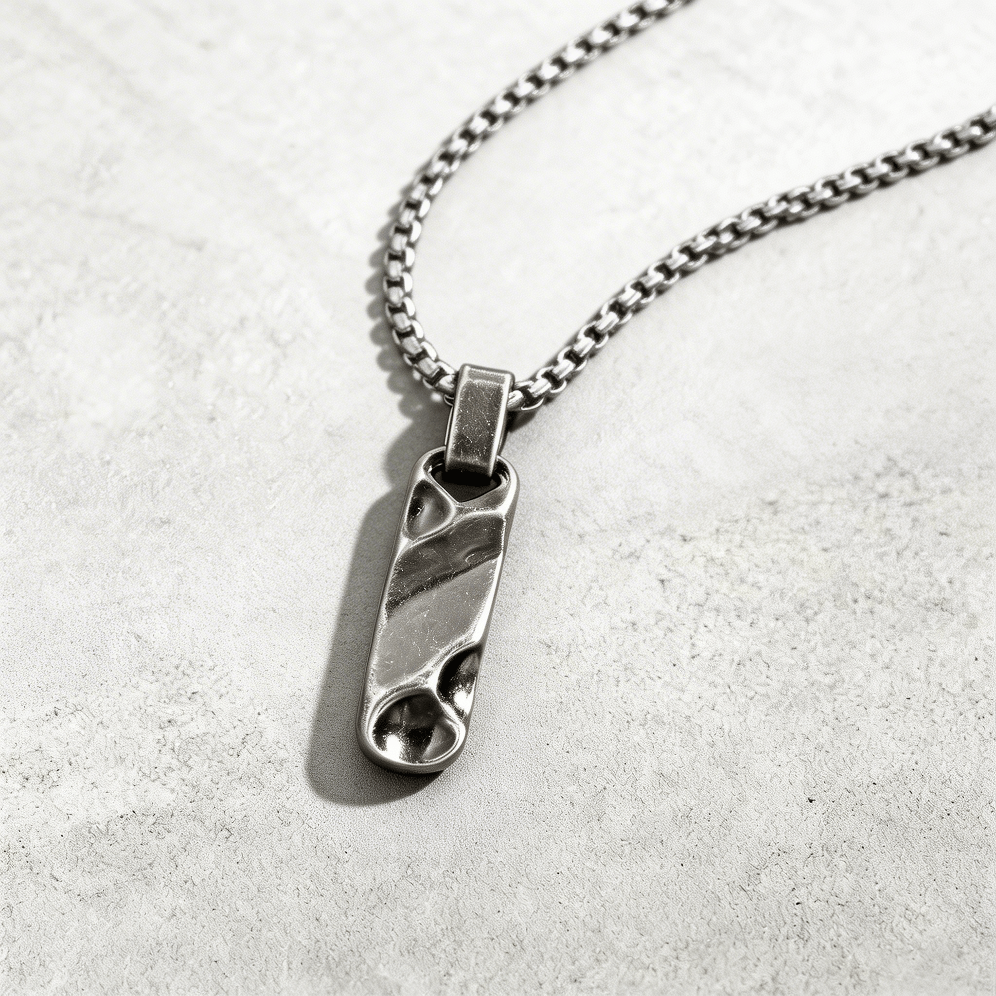 pendentif homme barre acier vieilli inoxydable