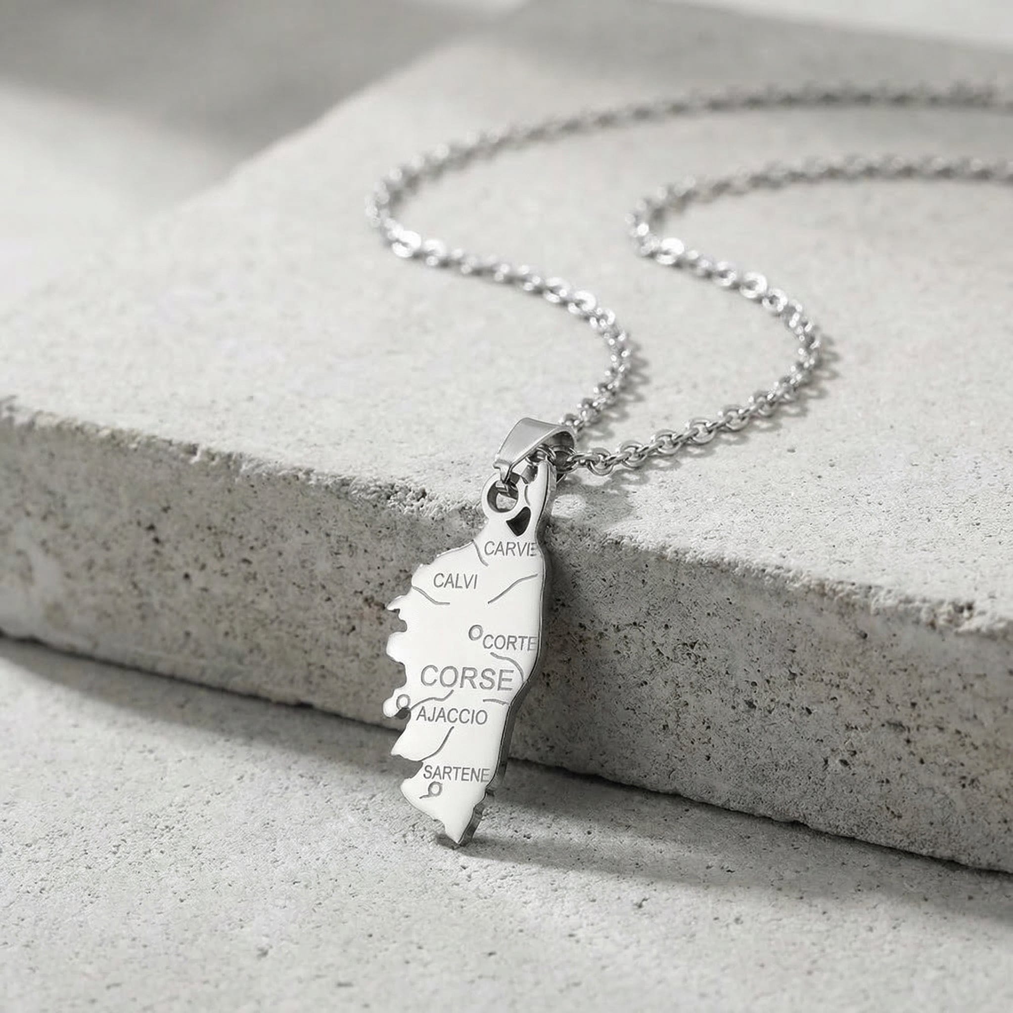 collier homme pendentif corse argent acier inoxydable villes corsica