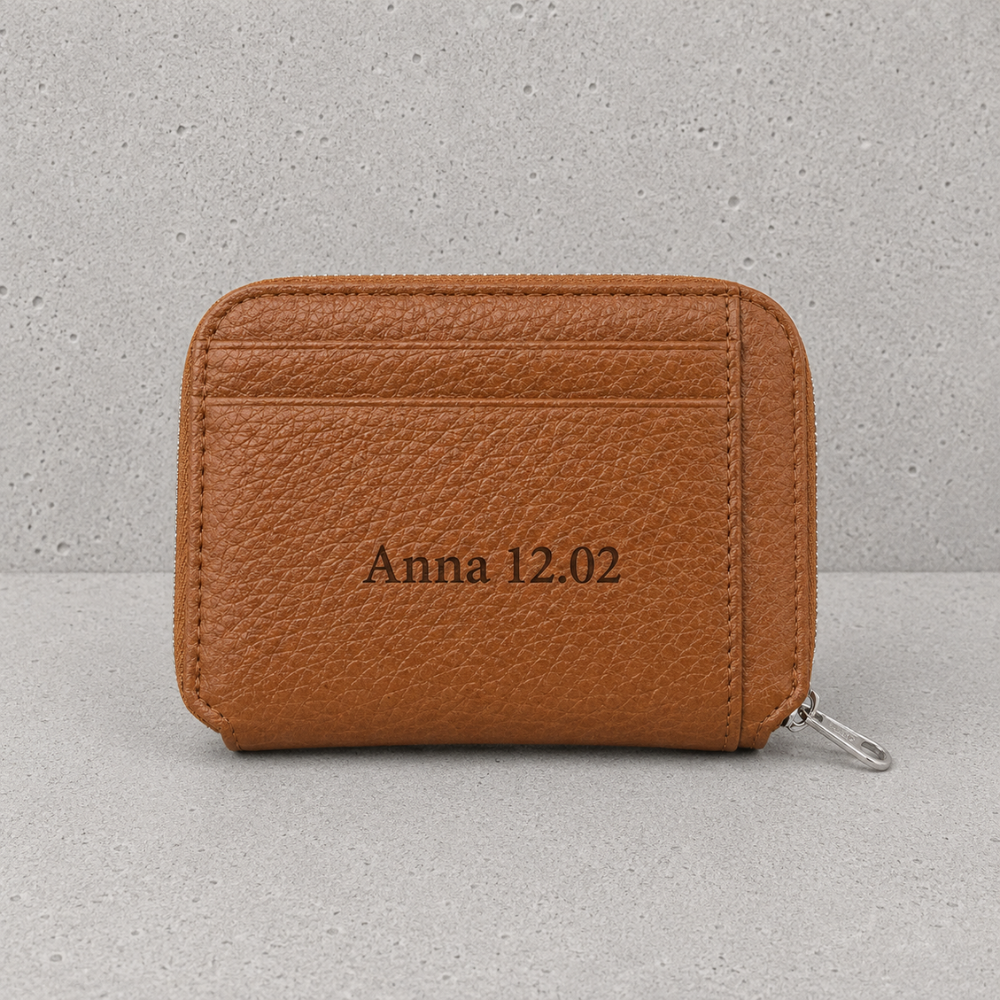 Porte-monnaie homme en cuir marron personnalisé au prénom et à la date par gravure laser